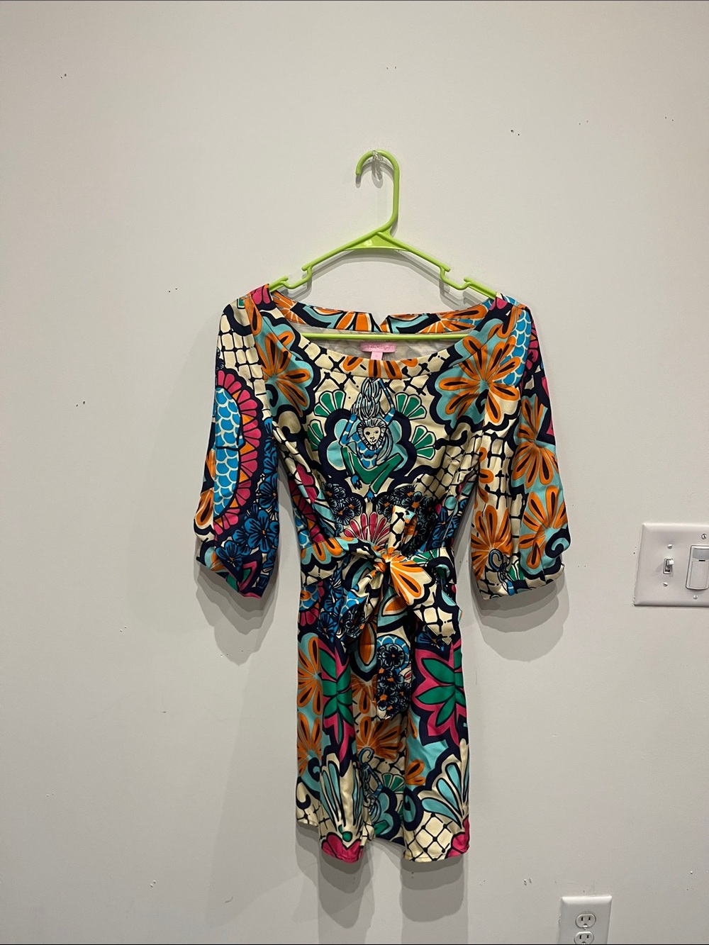 Vibrant Floral-Print Women’s Tunic Top in Multicolor